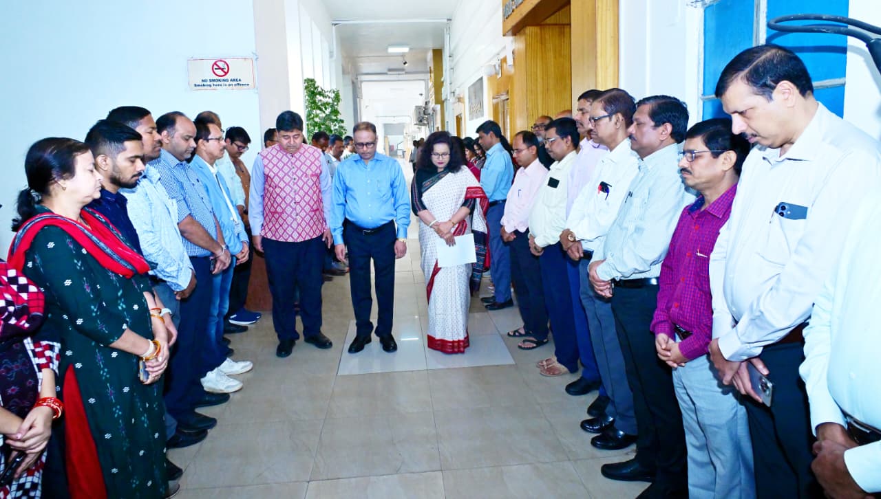 ଓଡ଼ିଶା ମୁଖ୍ୟ ଶାସନ ସଚିବଙ୍କୁ ୨୦୨୫ ବ୍ୟାଚ ଭାରତୀୟ ବିଦେଶ ସେବା ଅଧିକାରୀଙ୍କ ସୌଜନ୍ୟ ମୂଳକ ସାକ୍ଷାତ