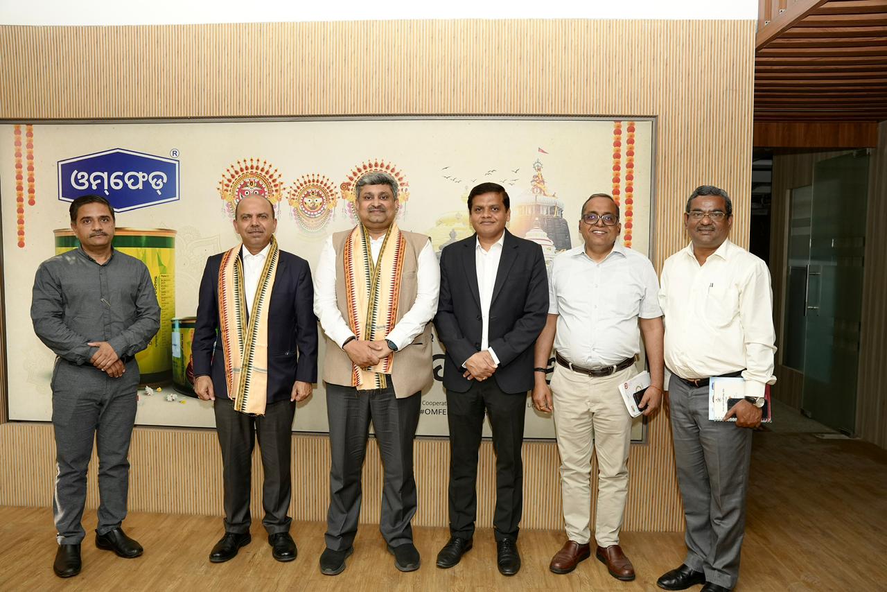 ଓମ୍ଫେଡ୍ ମୁଖ୍ୟାଳୟରେ କେନ୍ଦ୍ର ସମବାୟ ସଚିବ